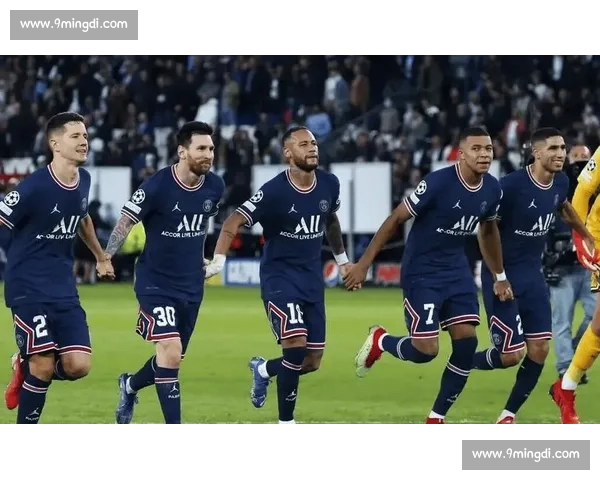 法甲焦点对决巴黎vs里尔强强碰撞争冠走势与战术看点解析