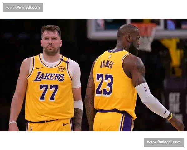 湖人对决热火总决赛第四场比赛时间看点全解析前瞻球星战术焦点汇总